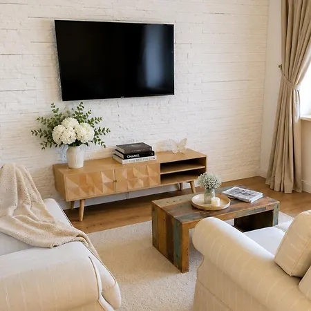 Lejlighed Flat - Walking Distance To The National Stadium *